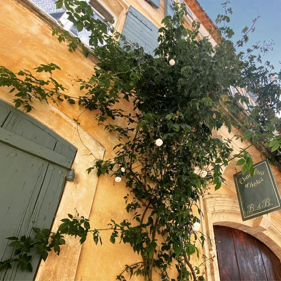 Rue Du Chateau Tarascon Buitenkant foto