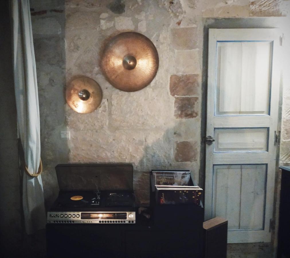 Rue Du Chateau Tarascon Buitenkant foto