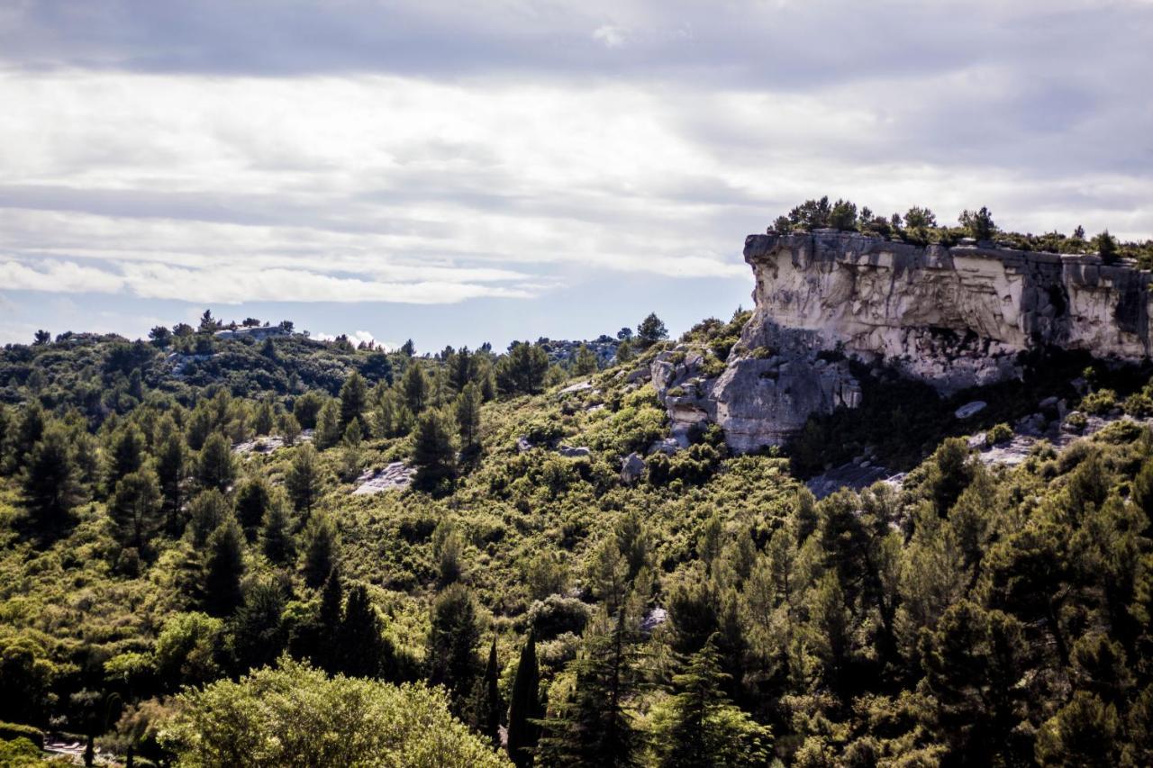 Rue Du Chateau Tarascon Buitenkant foto
